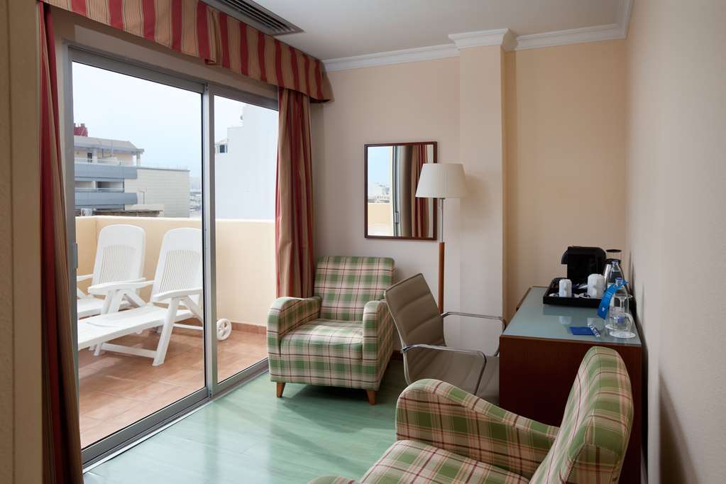 Nh Las Palmas Playa Las Canteras Room photo