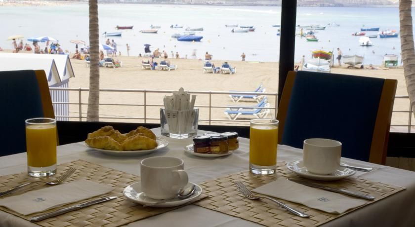 Nh Las Palmas Playa Las Canteras Exterior photo
